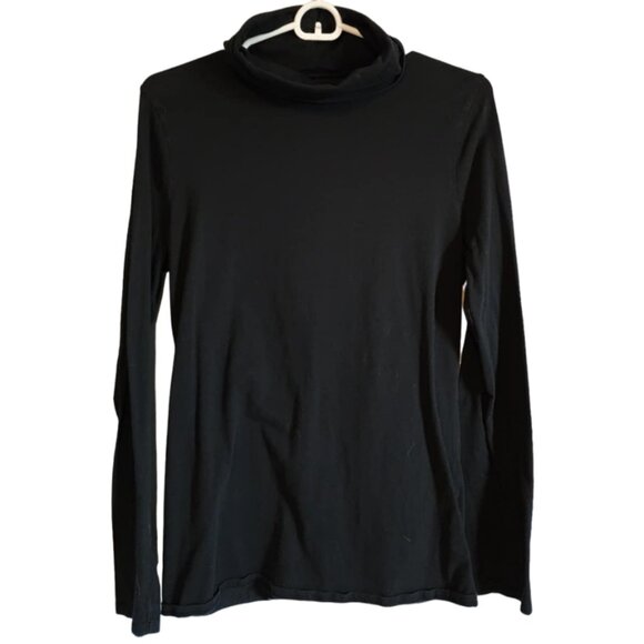 Merona Tops - Merona Black lightweight Turtleneck